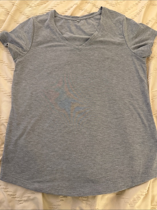 Cricut Tops - Cricut Heather Light Gray V-Neck Short Sleeve Tee